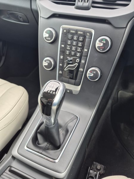 2016 Volvo V40 - photo 17