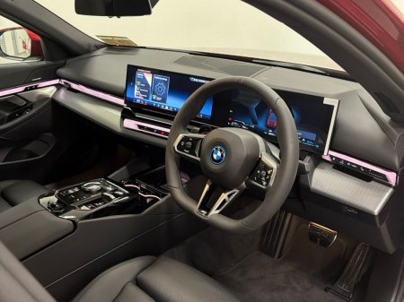 2026 BMW 5-Series - photo 6