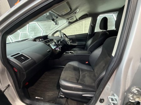 2017 Toyota Prius - photo 15