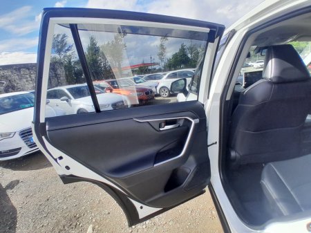 2021 Toyota RAV4 - photo 13