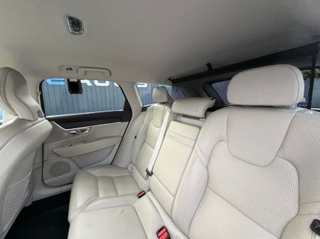 2019 Volvo V90 - photo 41