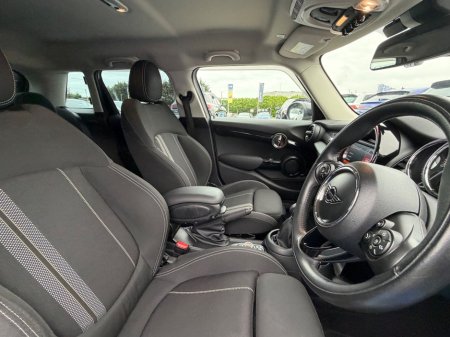 2019 Mini Cooper - photo 17