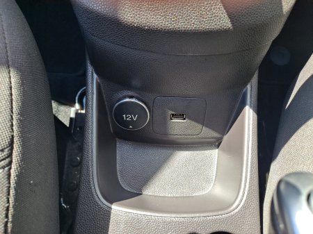 2017 Ford Fiesta - photo 22