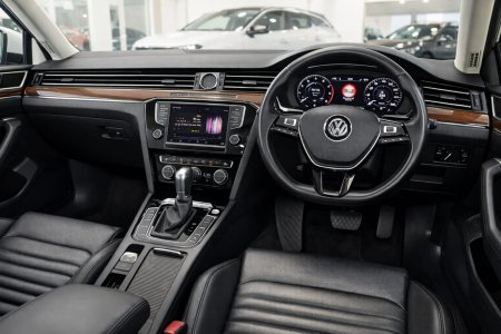 2017 Volkswagen Passat - photo 8