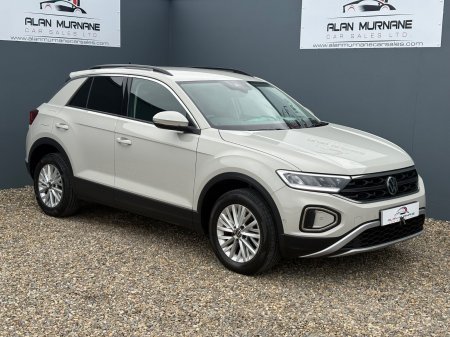 2022 Volkswagen T-Roc - photo 2