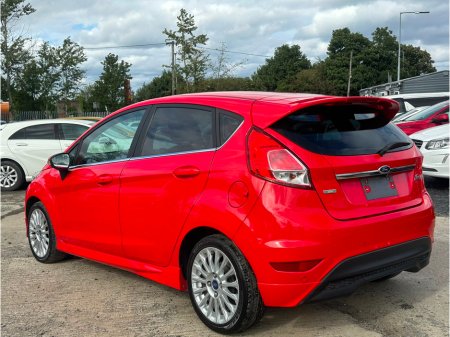 2015 Ford Fiesta - photo 6
