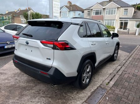 2023 Toyota RAV4 - photo 3