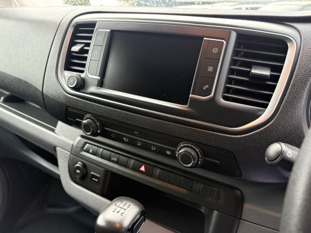 2022 Vauxhall Vivaro - photo 11