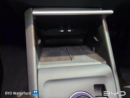 2025 Volkswagen Tiguan - photo 20