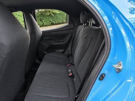 2023 Toyota Yaris - photo 28