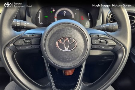 2026 Toyota Yaris Cross - photo 18
