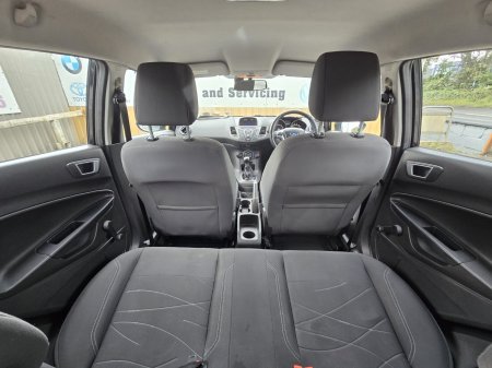 2016 Ford Fiesta - photo 17