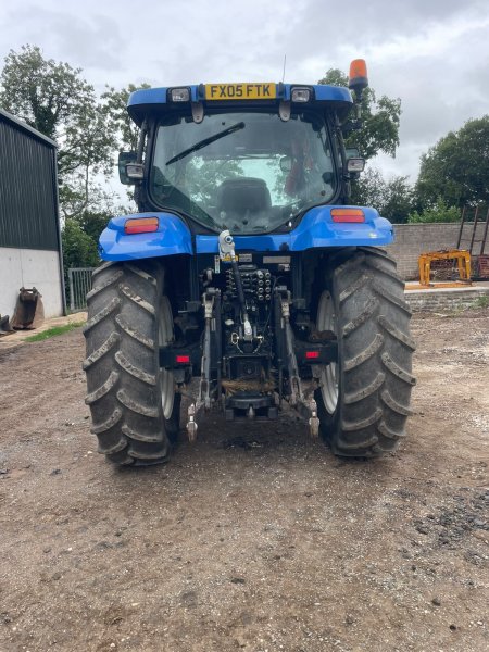 2005 New Holland TS115A - photo 5