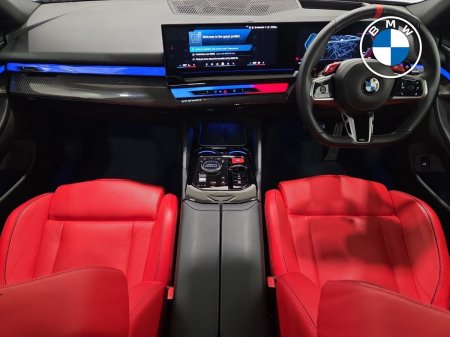 2025 BMW M5 - photo 4