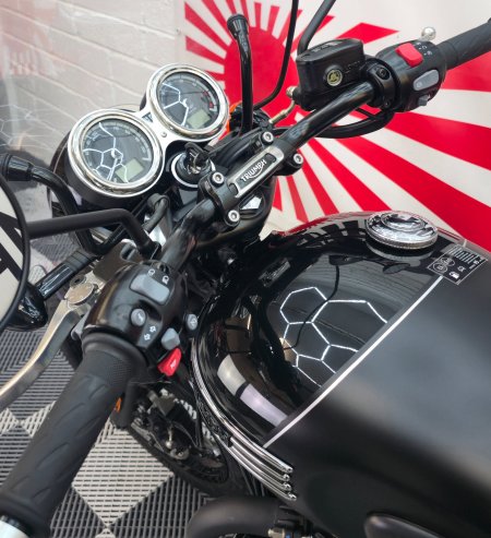 2023 Triumph Bonneville - photo 43