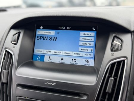 2017 Ford Focus - photo 10