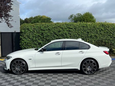 2022 BMW 3-Series - photo 3