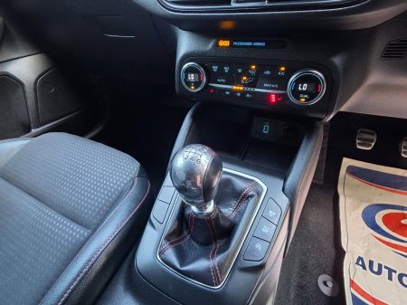 2019 Ford Focus - photo 15