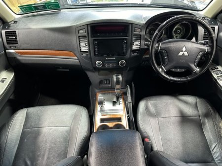 2014 Mitsubishi Pajero - photo 10