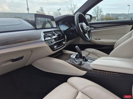 2017 BMW 5-Series - photo 12