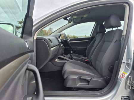 2008 Volkswagen Golf - photo 12