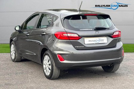 2023 Ford Fiesta - photo 2