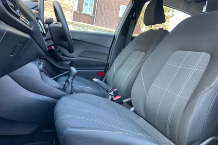 2019 Ford Fiesta - photo 19