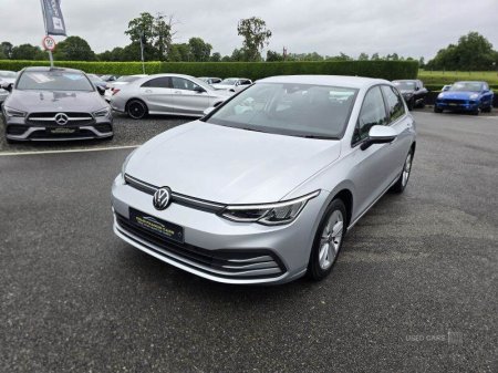 2022 Volkswagen Golf Life