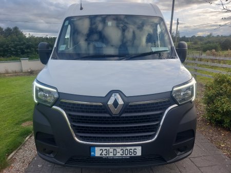 2023 Renault Master