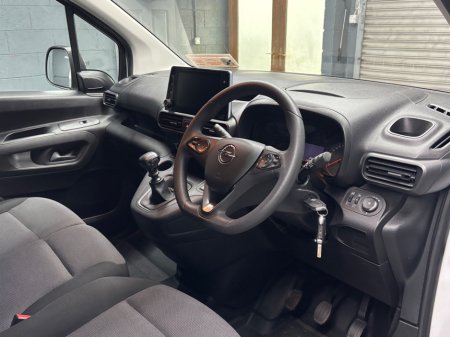 2023 Opel Combo - photo 8