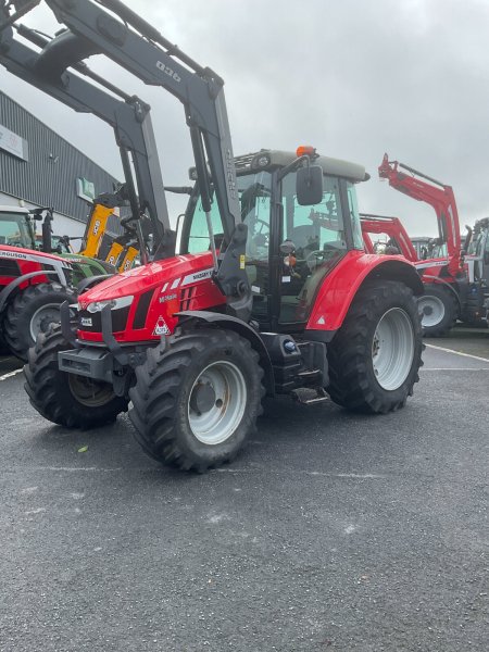 2014 Massey Ferguson MF 5612 - photo 2