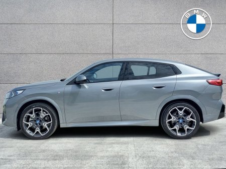 2025 BMW iX2 - photo 3