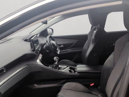 2023 Peugeot 5008 - photo 17