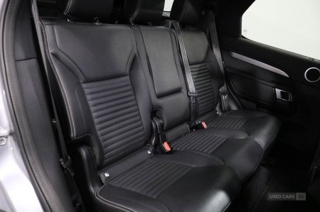 2023 Land Rover Discovery - photo 16