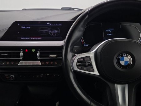 2021 BMW 1-Series - photo 17