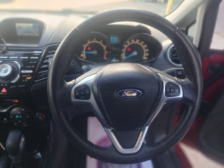 2014 Ford Fiesta - photo 19