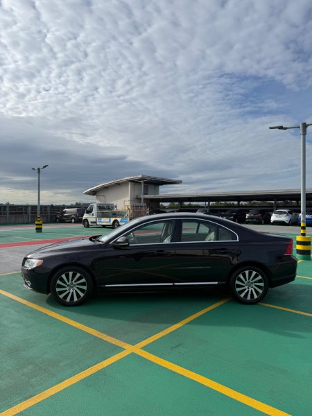 2012 Volvo 80 Series - photo 4
