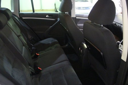 2016 Volkswagen Tiguan - photo 15