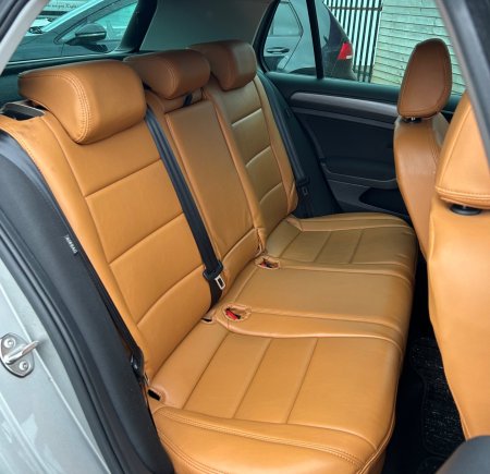 2020 Volkswagen Golf - photo 20