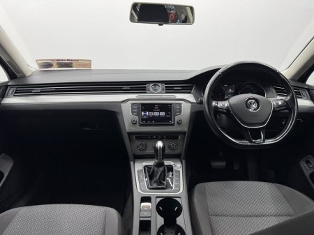 2017 Volkswagen Passat - photo 9