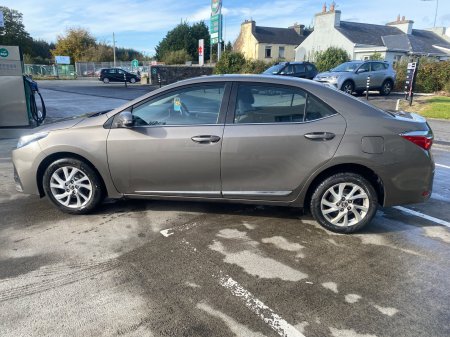 2017 Toyota Corolla - photo 5