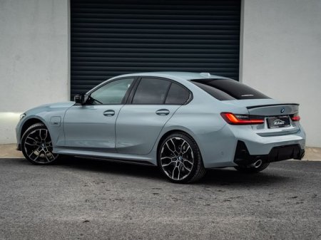 2023 BMW 3-Series - photo 15