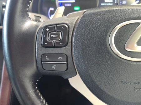 2019 Lexus IS - photo 20