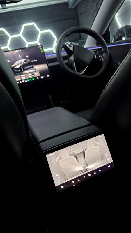 2024 Tesla Model 3 - photo 23