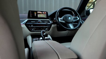 2017 BMW 5-Series - photo 28