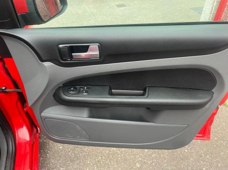 2009 Ford Focus - photo 19