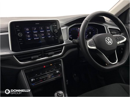 2025 Volkswagen T-Roc - photo 2