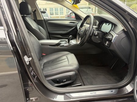 2017 BMW 5-Series - photo 10