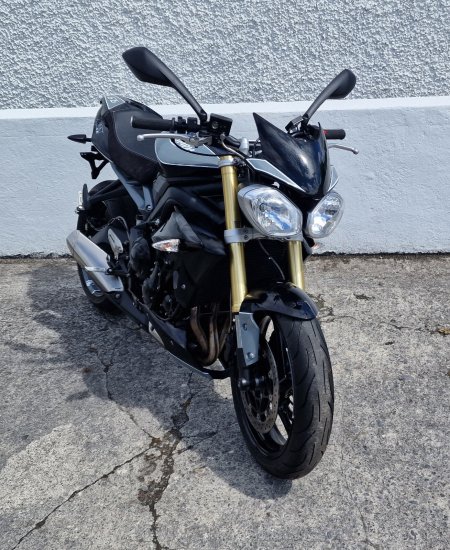 2017 Triumph Street triple - photo 2