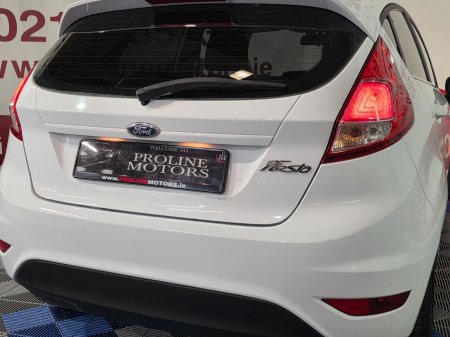 2016 Ford Fiesta - photo 13